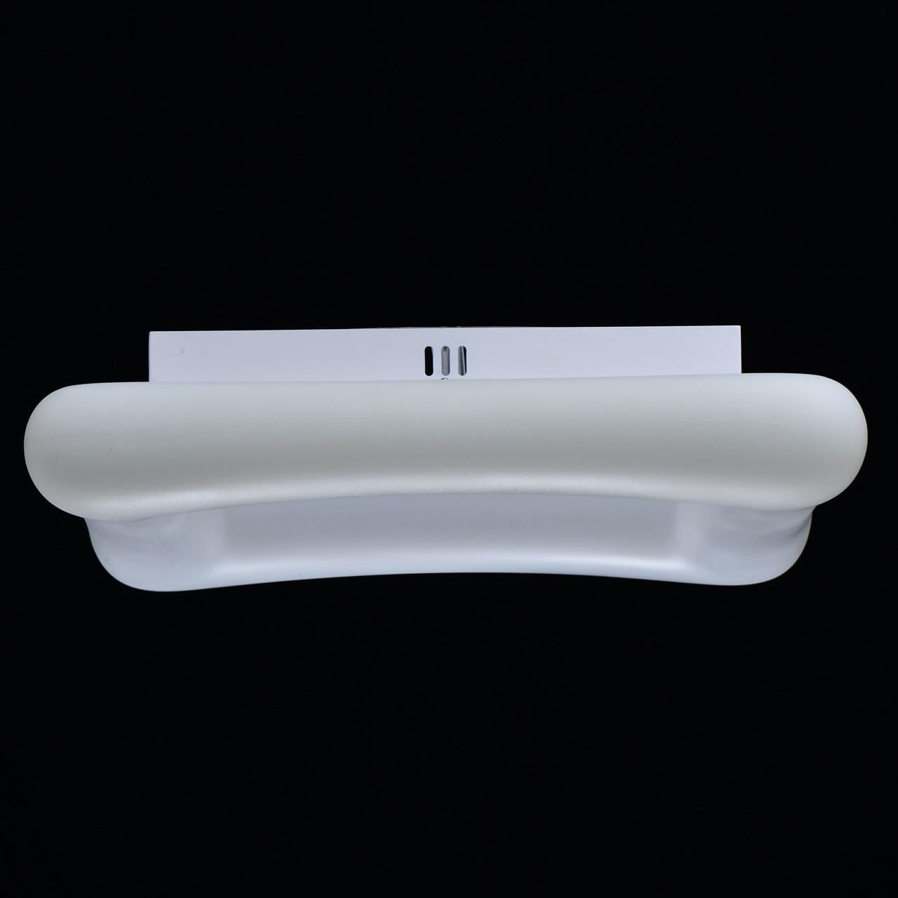 Cream style butterfly ceiling light 3cct