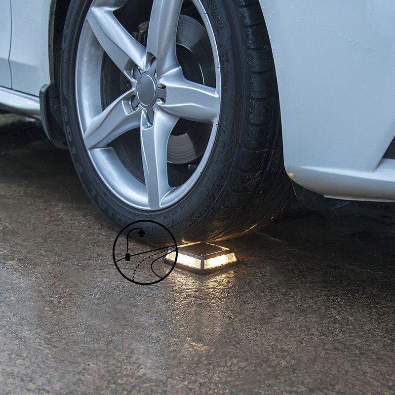 YD9-Driveway LED solar lights can bear 3,000kg