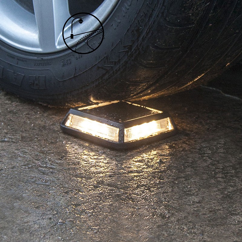 YD9-Driveway LED solar lights can bear 3,000kg