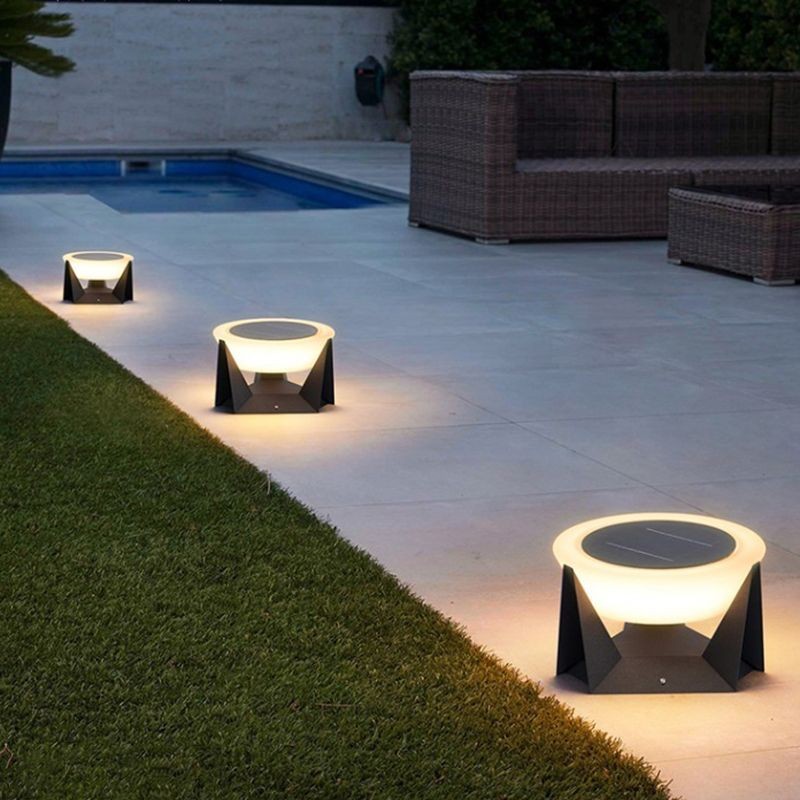 YD76-Circle Contemporary Waterproof Pillar Light in Black